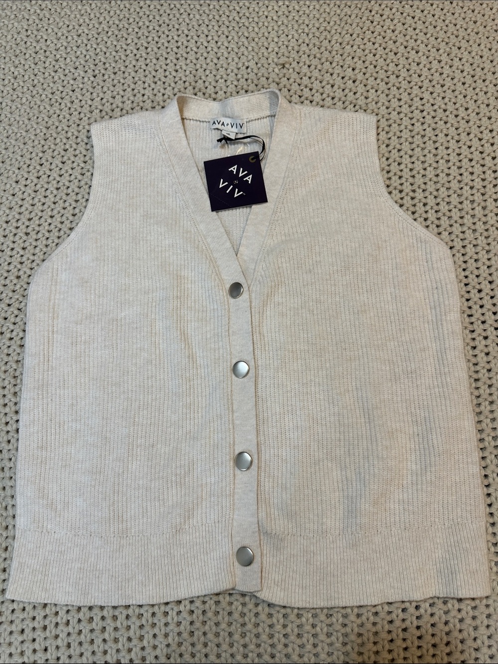 NWT Ava & Viv Light Cream Button-Front Knit Sweater Vest